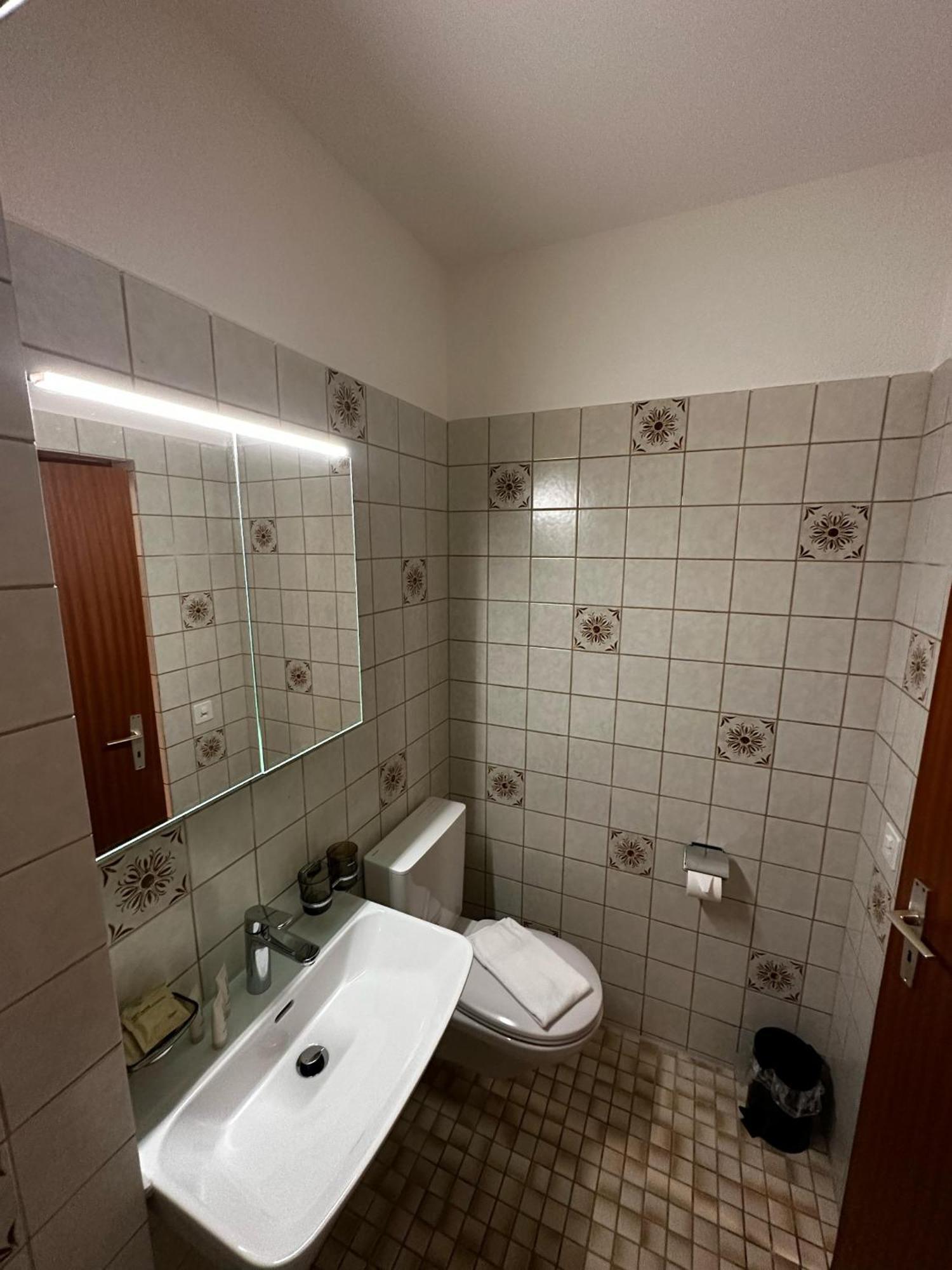 Hitrental Seefeld - Kreuzstrasse Apartments ซูริก ภายนอก รูปภาพ